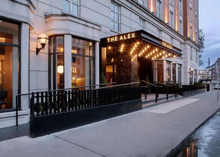 5 star hotels Alex