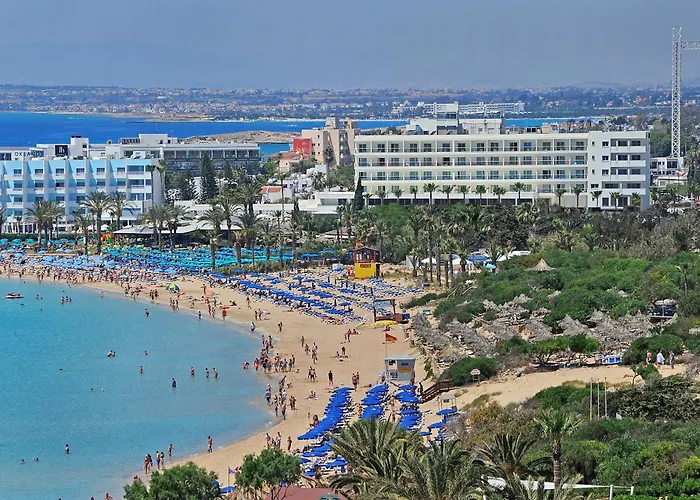 Nelia Beach & Spa