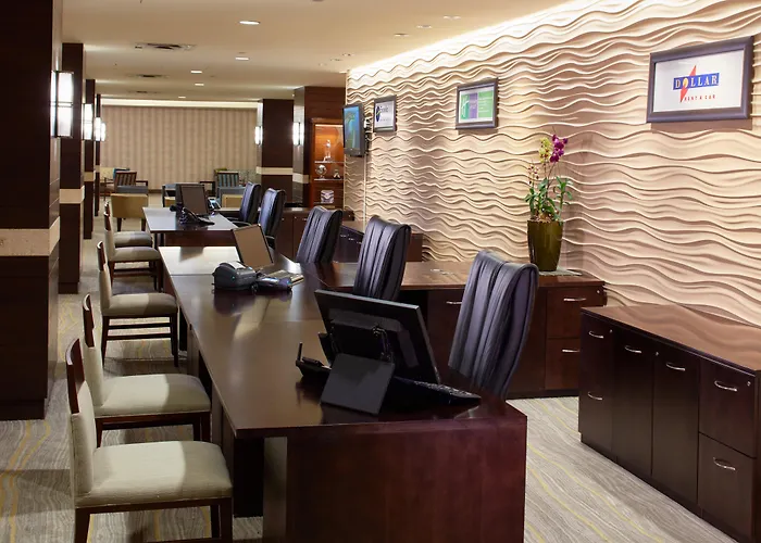 4 star hotel: Outrigger Waikiki Beachcomber Hotel