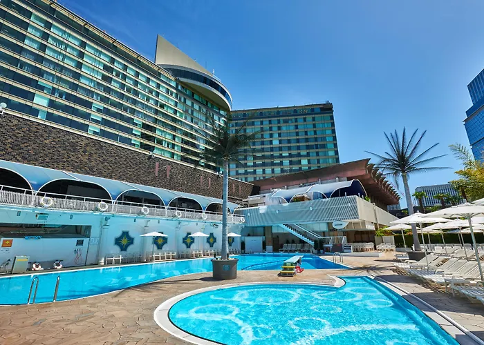 Hotel con tenis: Hotel New Otani Tokyo Garden Tower