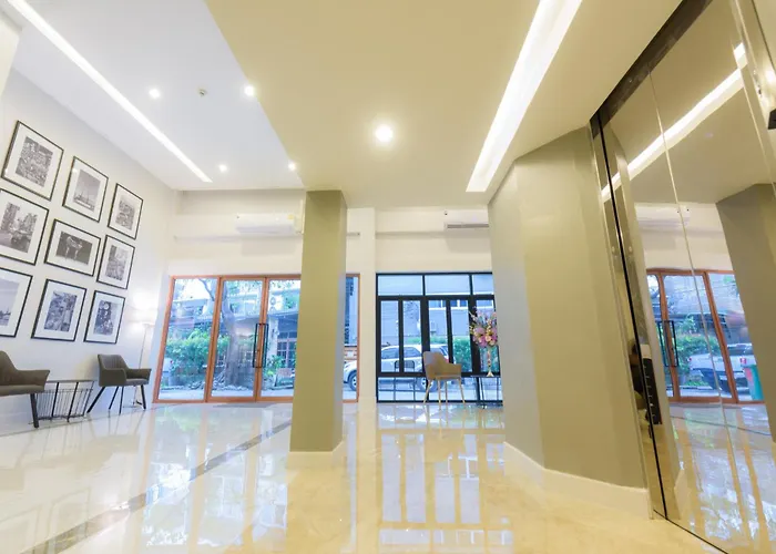 Central hotel: Metro Hotel