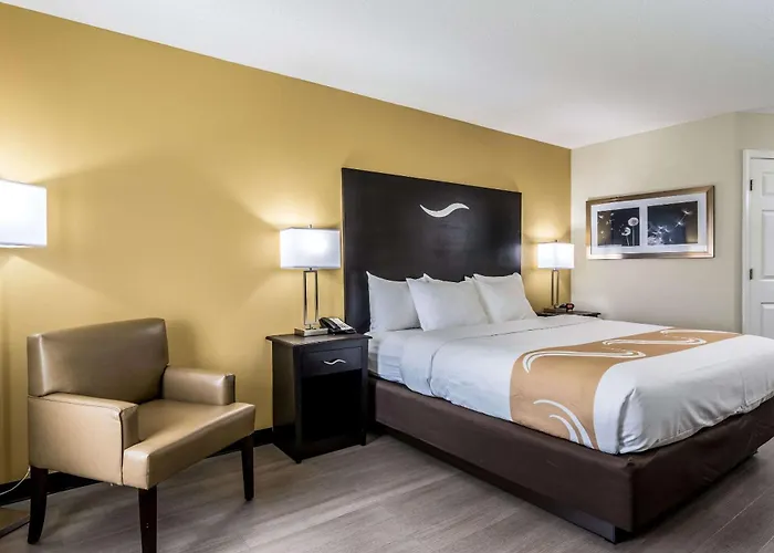 Golf hotel: Quality Inn University Area