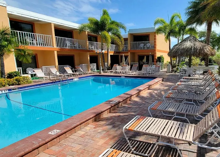 Lodge: Satellite Motel