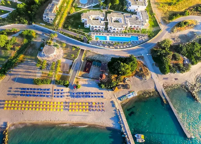 Hotel con tennis: Porto Bello Beach Hotel