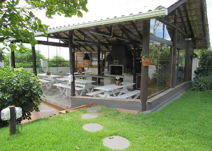 Entremares Residence