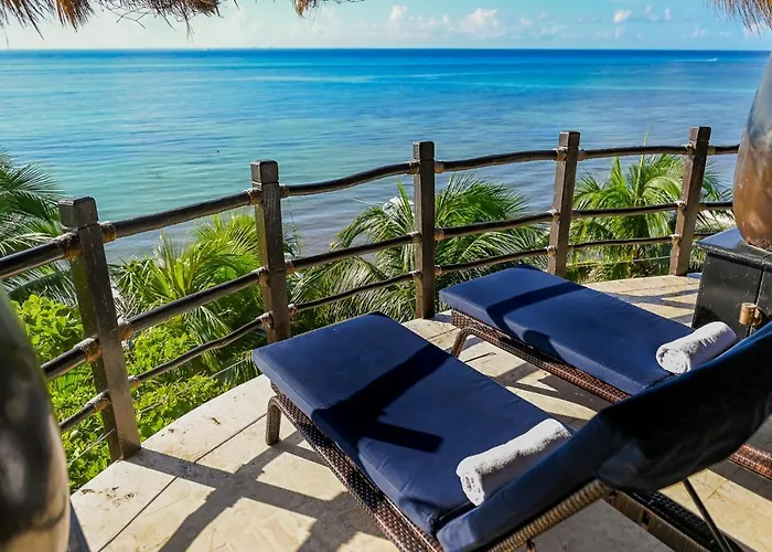 El Taj Oceanfront And Beachside Condo Hotel