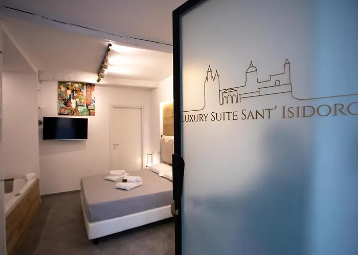 Hotel Jacuzzi: Luxury Suite Sant Isidoro