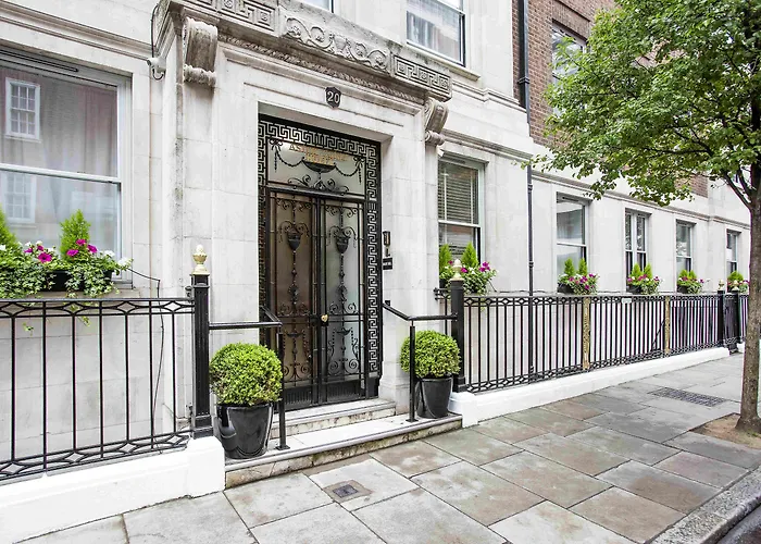 Family Hotel: Astor Court Hotel