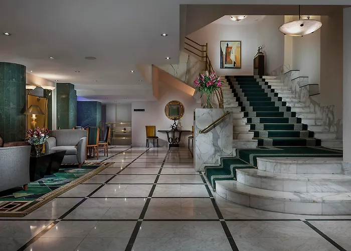 Family Hotel: Almanac X Alcron Prague