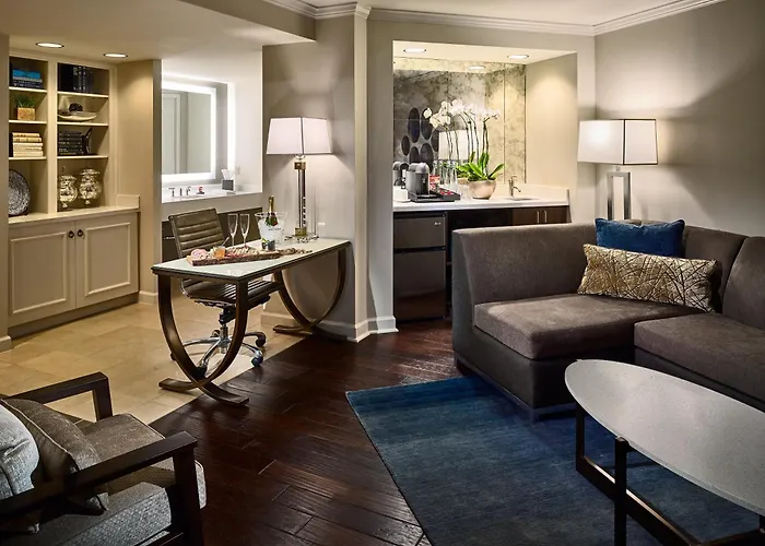 Central hotel: The Hotel At Auburn University