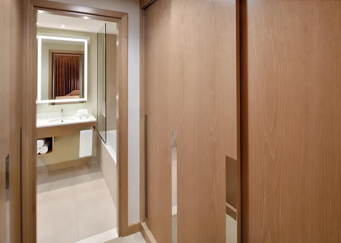 Family Hotel: Holiday Inn & Suites - Dubai Festival City By Ihg