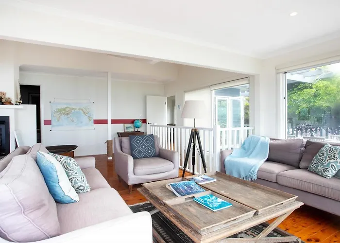 The Glass House Mollymook Beach