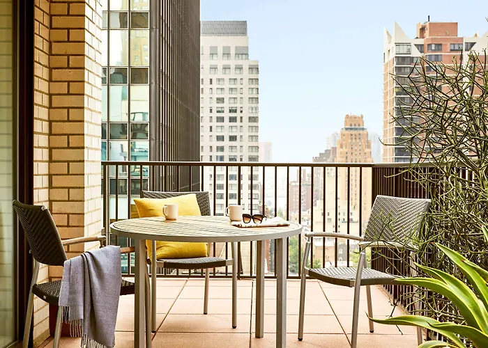 Family Hotel: The Fifty Sonesta Hotel New York