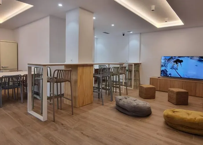 Aloha Surf Hostel