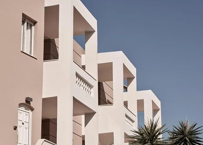  Troulis Apart-