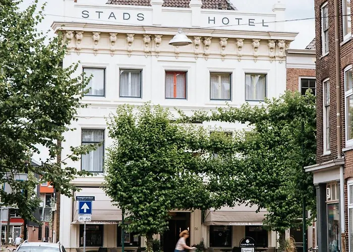 Resort: Stadshotel Steegoversloot
