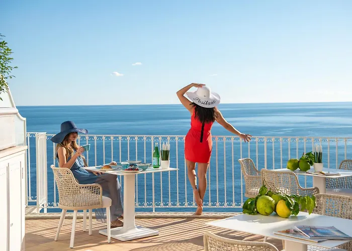 Pet Friendly hotel: Villa Francesco Luxury Suites