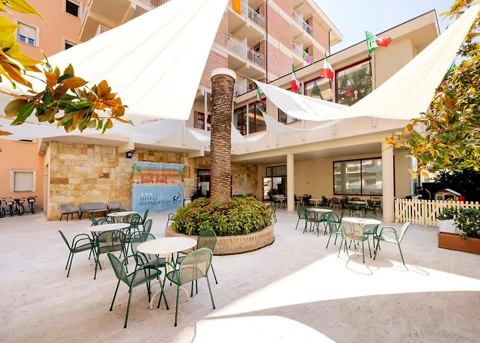 Hotel Ping Pong: Hotel Giancarlo