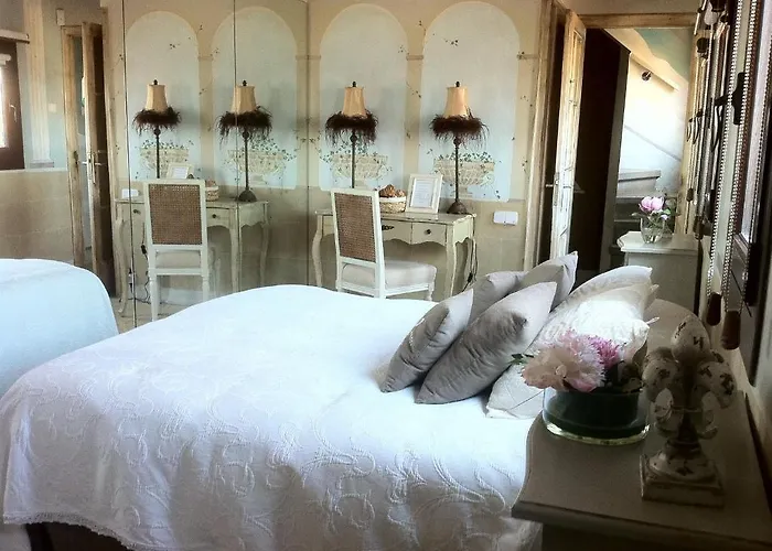 Boutique Davallada- Adults Only