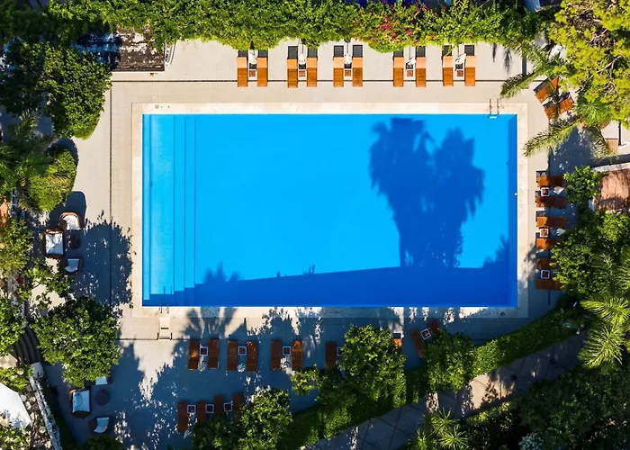 5 star hotels Grand Cocumella