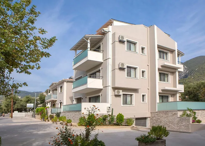 Zisis Suites