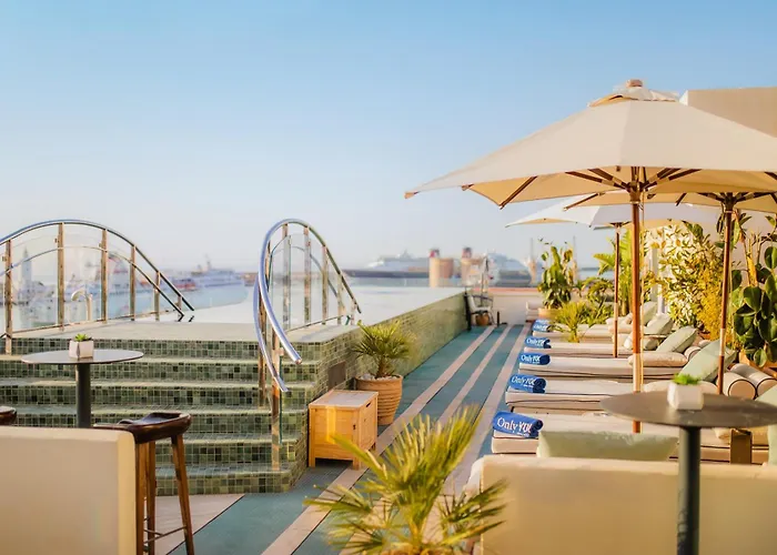 Family Hotel: Only You Hotel Malaga