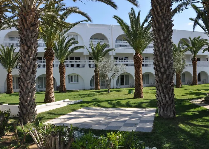 Hôtel de luxe: Kanta Resort And Spa