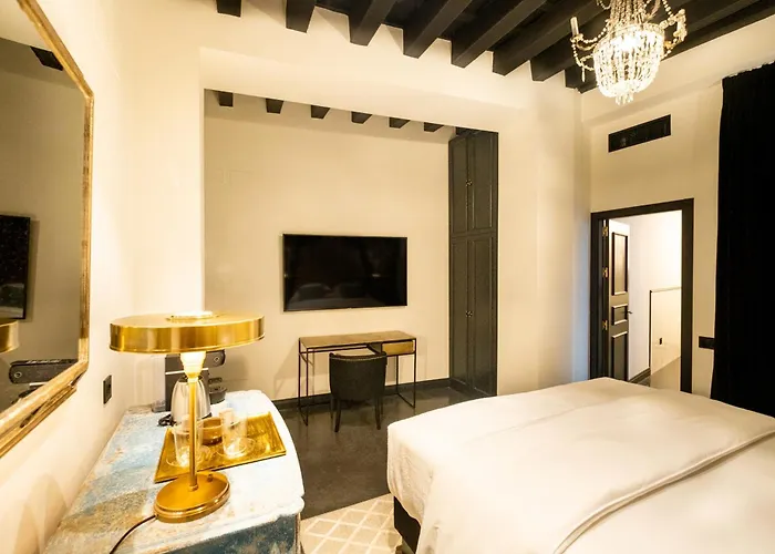 Casa Canovas