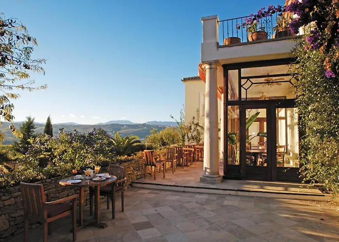 Kid friendly hotel La Fuente De La Higuera