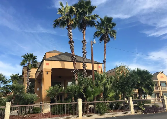 Ramada By Wyndham San Antonio Near Seaworld - Lackland Afb