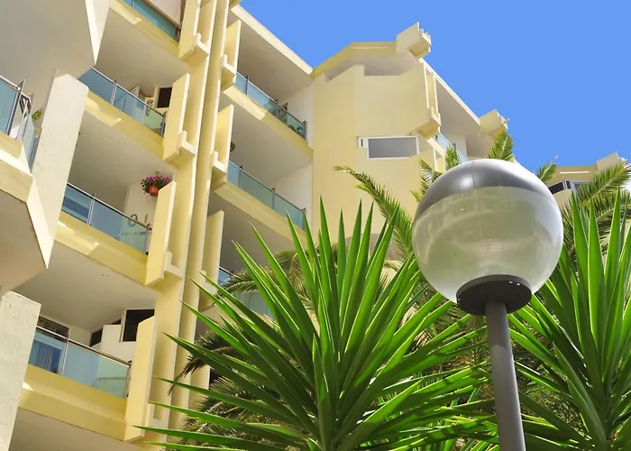 Apartamentos Roque Nublo