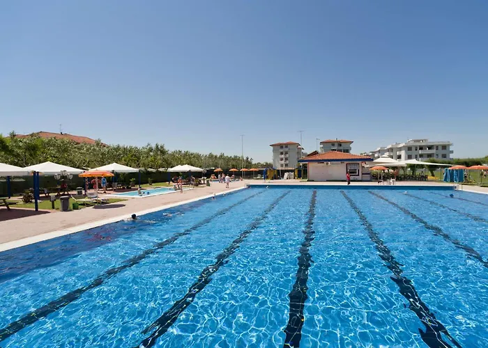 Hotel con tennis: Residence Nova Marina