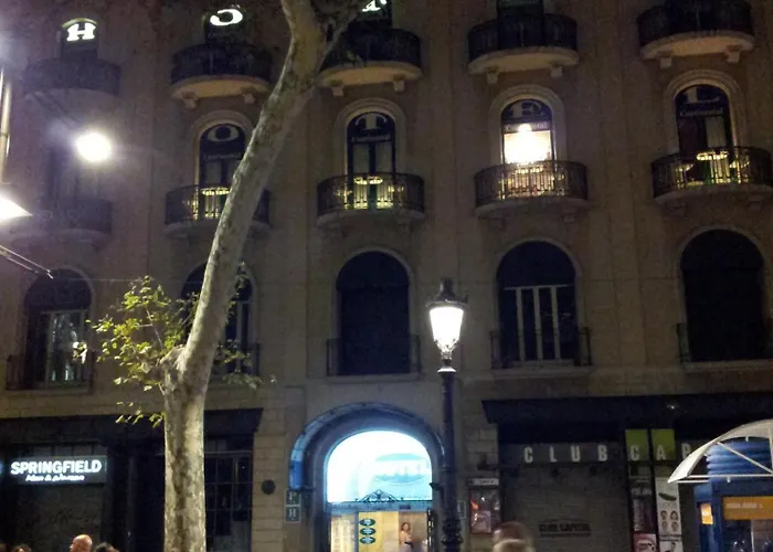 Hotel céntrico: Hotel Toledano Ramblas