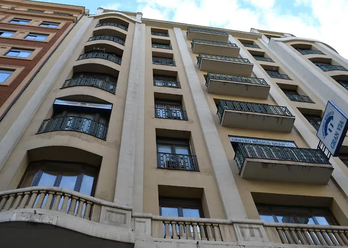 All Vacation Rentals Room Gran Via s