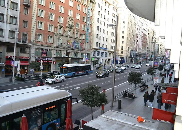 All Vacation Rentals Room Gran Via s