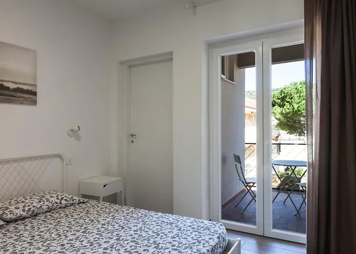 Miriam & Residence