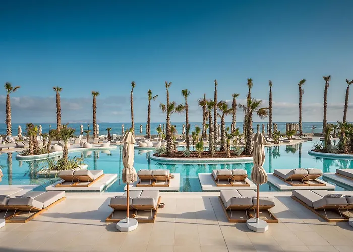 Resort: Stella Blue Seaside Resort