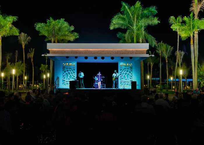 Family Hotel: Riu Vallarta