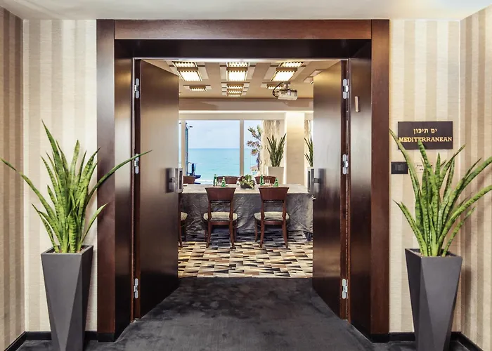 Resort: Dan Tel Aviv Hotel