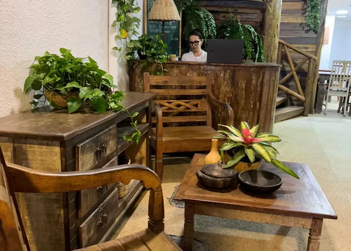 Hotel com jacuzzi: Pousada Pé na Areia