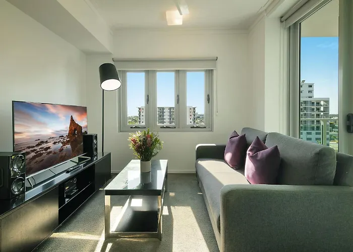 5 star hotels H On Mitchell Apartment