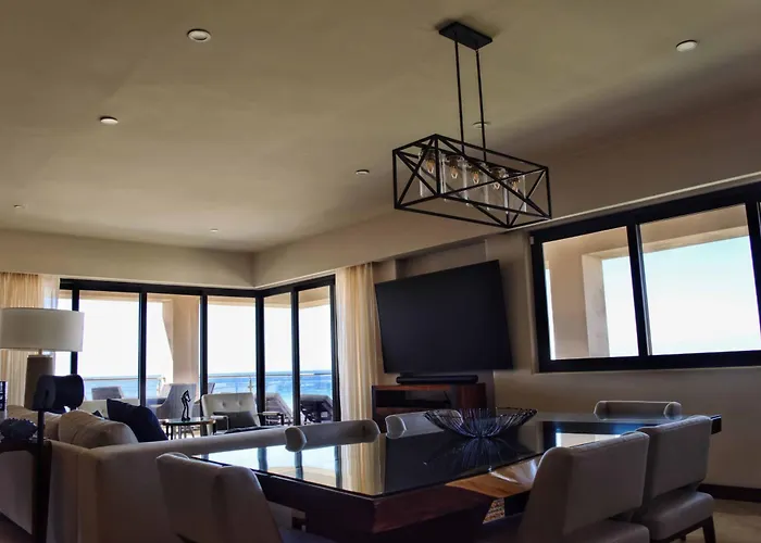 Beachfront 2 Bdrm Condo In Exclusive Diamante Golf