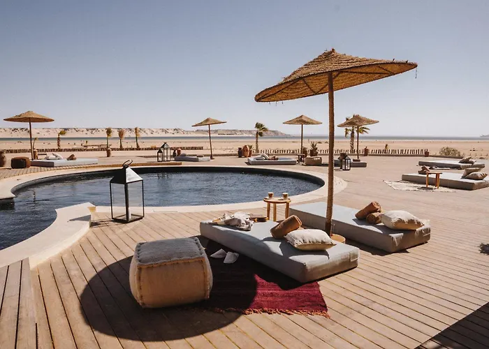 Hotel with pool: Aluna Dakhla