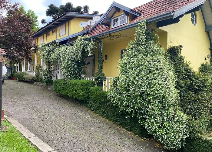 s Sulla Collina Centro de localizado próximo da rua Coberta