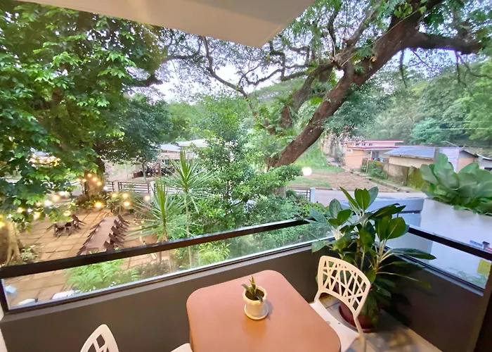 Cheap hotel: Acacia Garden Inn And Suites