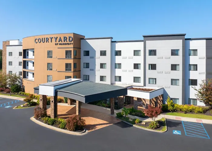 Resort: Courtyard By Marriott Auburn