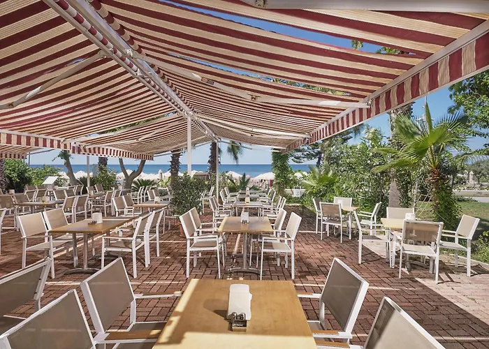 Seaden Corolla Hotel