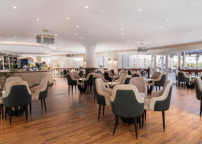Ivy Cyrene Sharm Adults Friendly Plus 13