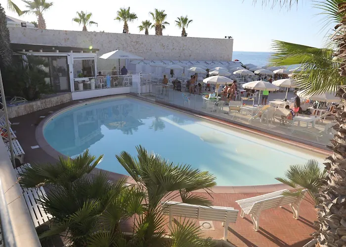  Lafayette