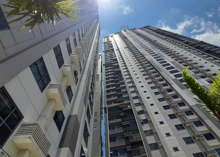 Family Hotel: Horizons 101